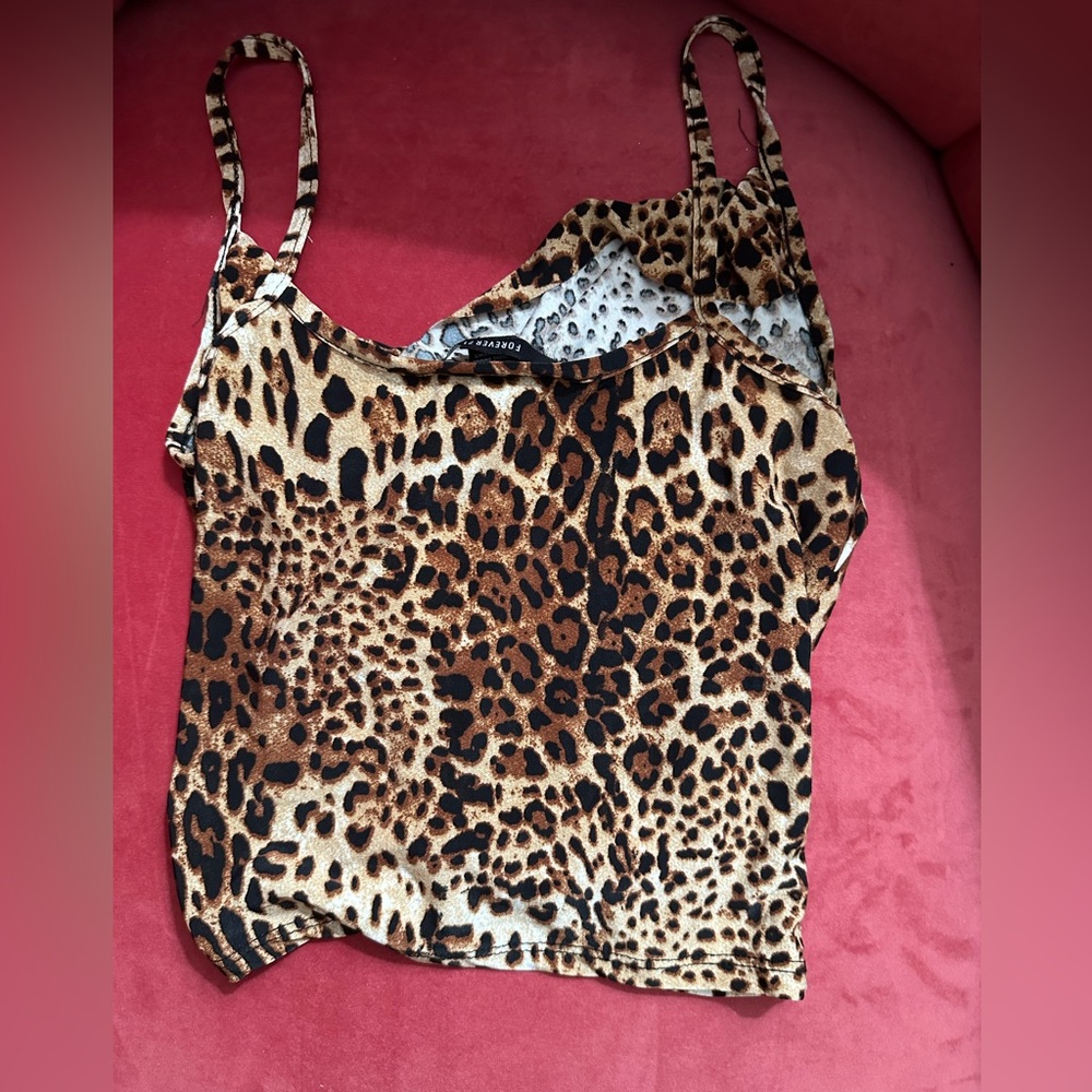 F21 Leopard top - Picture 2 of 2